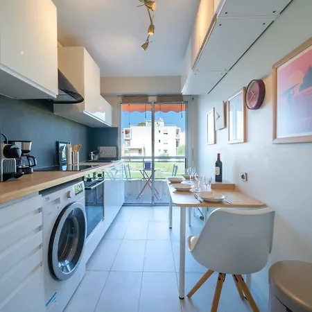 Superbe 2 Pieces Clim Et Parking Appartamento Nizza