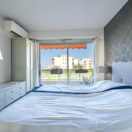 Superbe 2 Pieces Clim Et Parking Appartamento